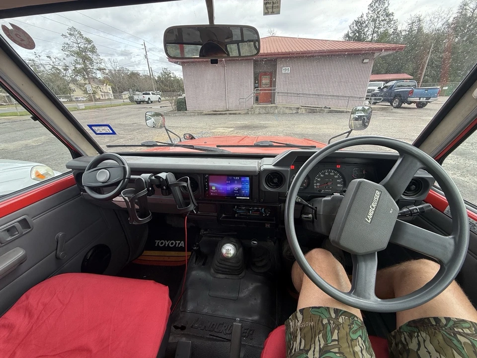 1996 Toyota J70 Land Cruiser - Image 18 of 21