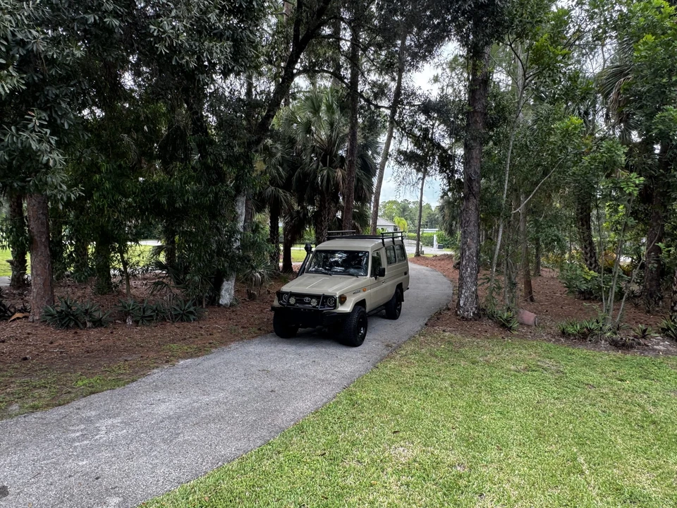 1996 Toyota J70 Land Cruiser - Image 25 of 31