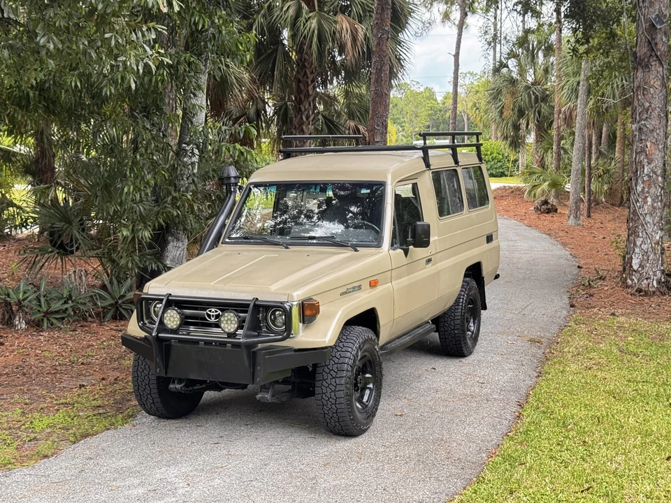 1996 Toyota J70 Land Cruiser - Image 30 of 31