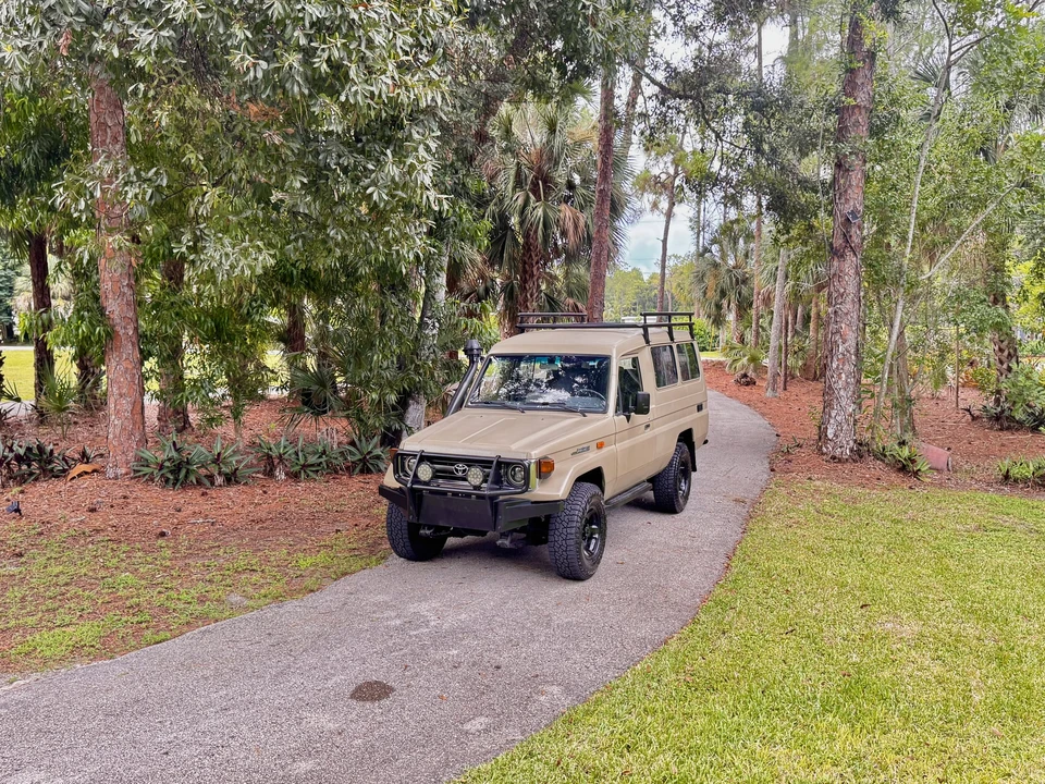 1996 Toyota J70 Land Cruiser - Image 26 of 31