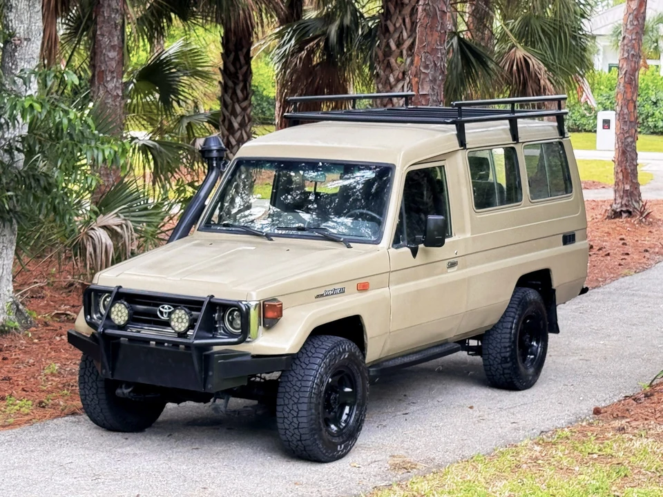 1996 Toyota J70 Land Cruiser - Image 27 of 31