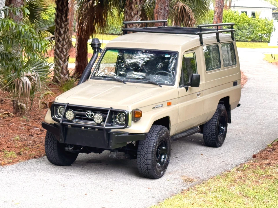 1996 Toyota J70 Land Cruiser - Image 28 of 31