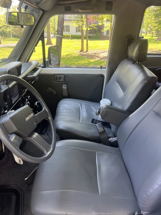 1996 Toyota J70 Land Cruiser - Image 26 of 31