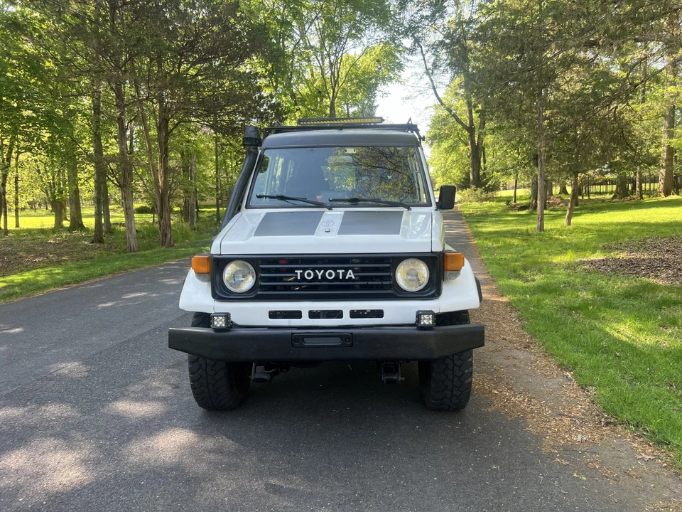 1996 Toyota J70 Land Cruiser - Image 2 of 31