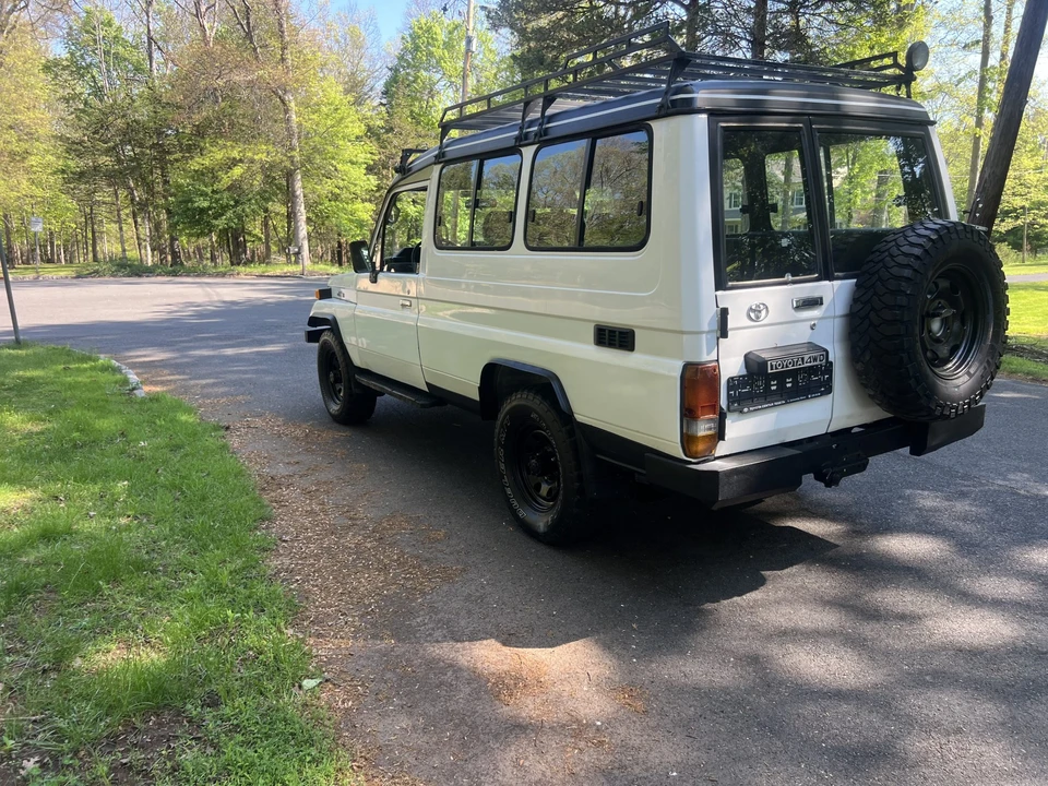 1996 Toyota J70 Land Cruiser - Image 6 of 31