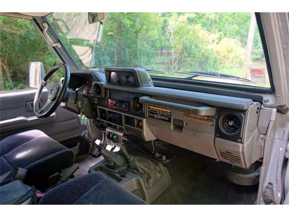 1996 Toyota J80 Land Cruiser - Image 24 of 31