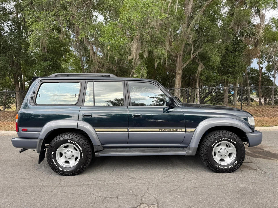 1996 Toyota J80 Land Cruiser - Image 14 of 31