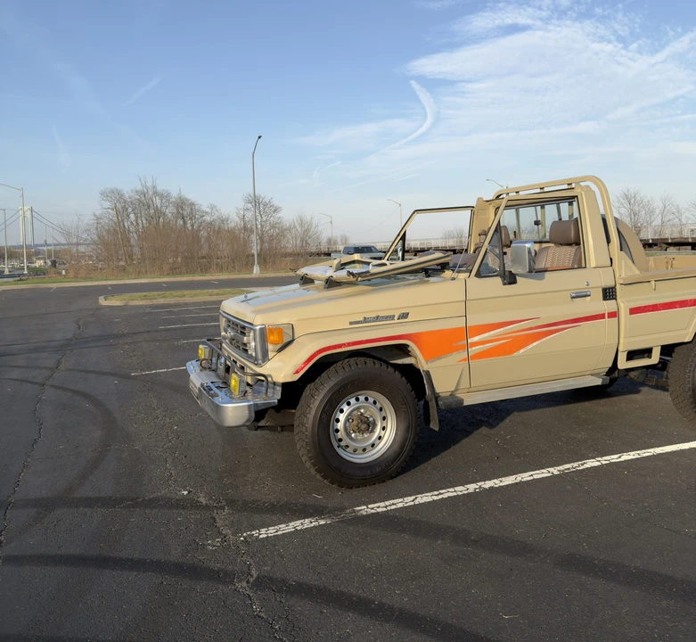1996 Toyota J70 Land Cruiser - Image 15 of 31