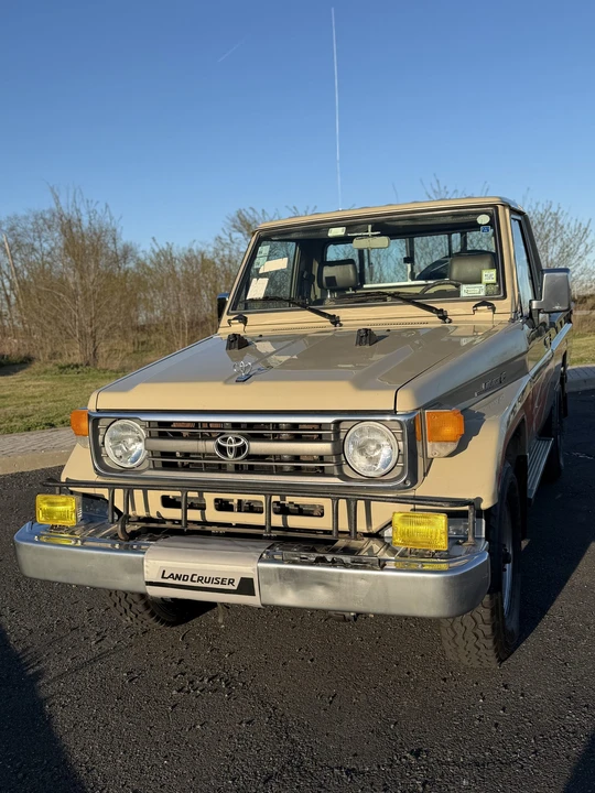 1996 Toyota J70 Land Cruiser - Image 4 of 31