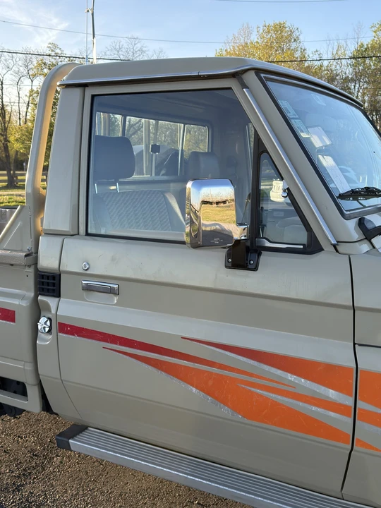 1996 Toyota J70 Land Cruiser - Image 26 of 31