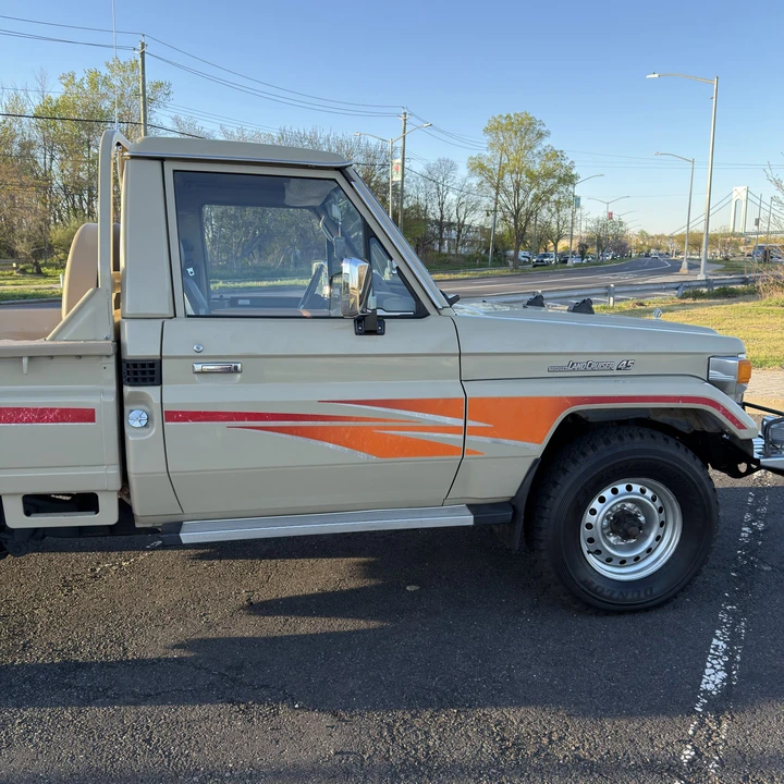 1996 Toyota J70 Land Cruiser - Image 27 of 31