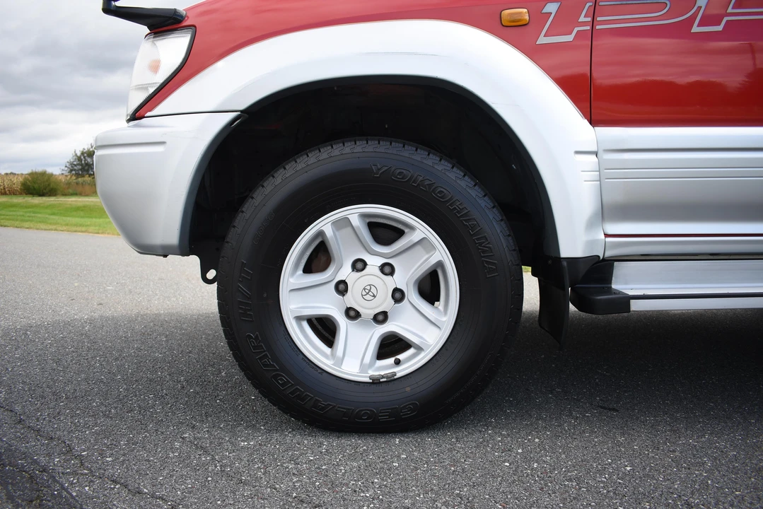 1996 Toyota J90 Land Cruiser Prado - Image 28 of 31