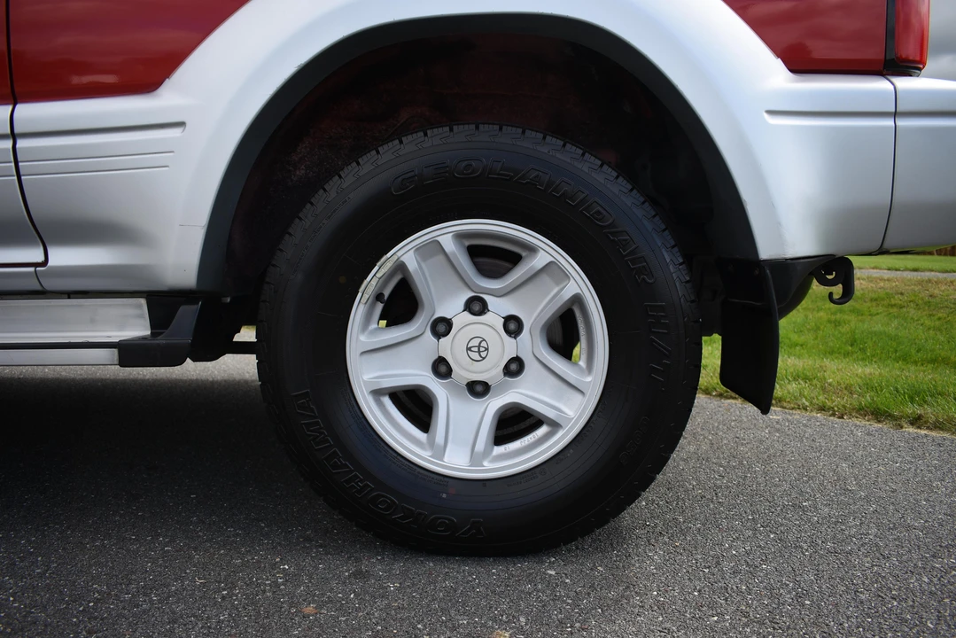 1996 Toyota J90 Land Cruiser Prado - Image 29 of 31