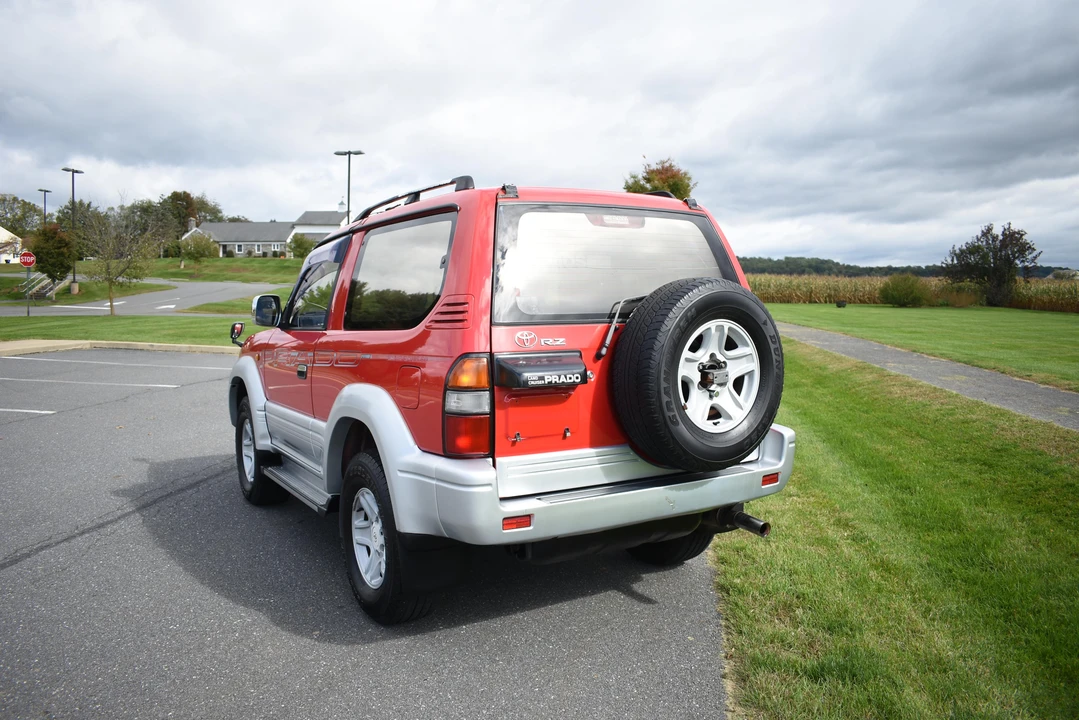 1996 Toyota J90 Land Cruiser Prado - Image 9 of 31