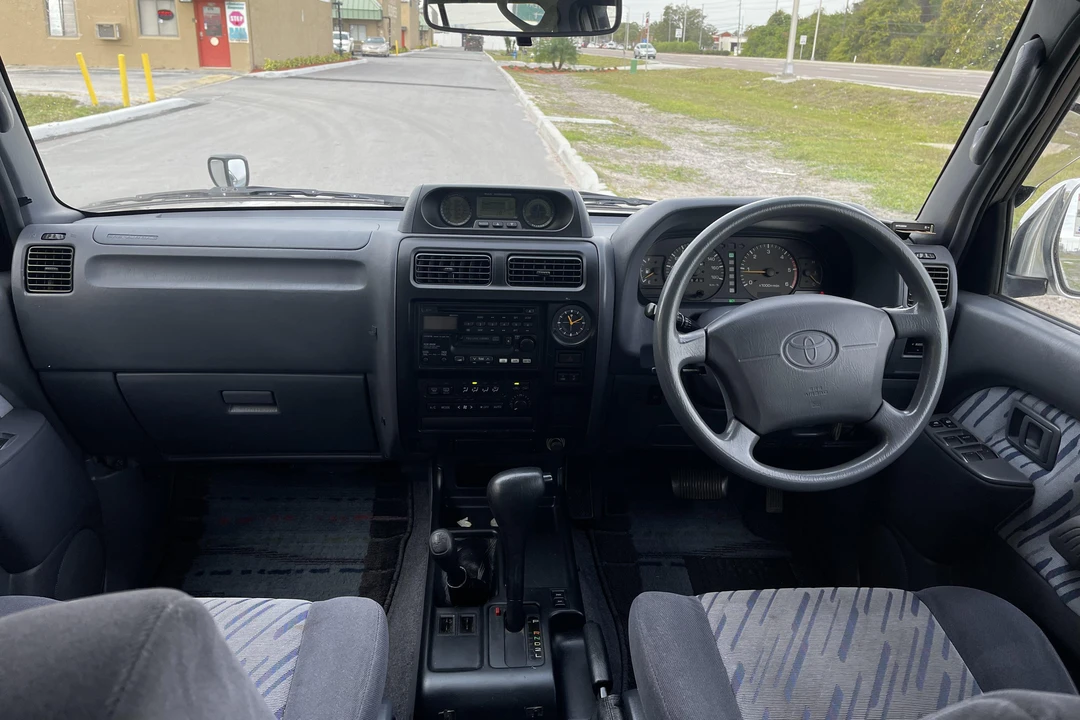 1996 Toyota J90 Land Cruiser Prado - Image 24 of 31