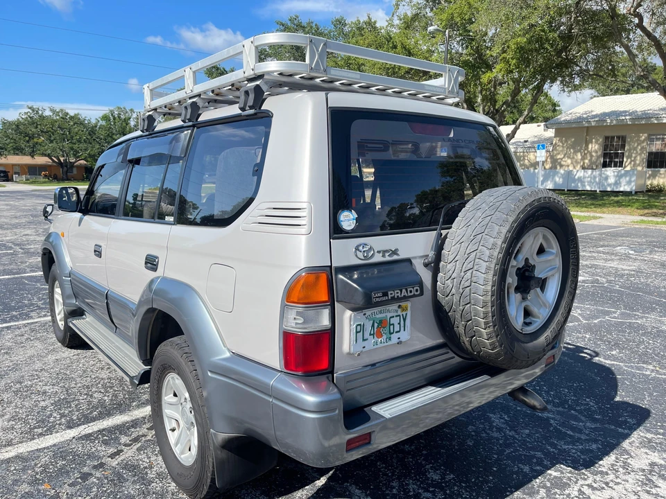 1996 Toyota J90 Land Cruiser Prado - Image 10 of 31