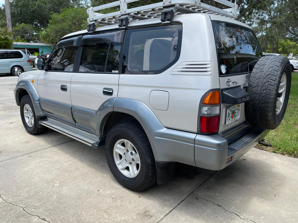 1996 Toyota J90 Land Cruiser Prado - Image 9 of 31
