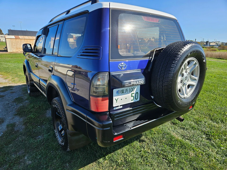 1996 Toyota J90 Land Cruiser Prado - Image 17 of 31