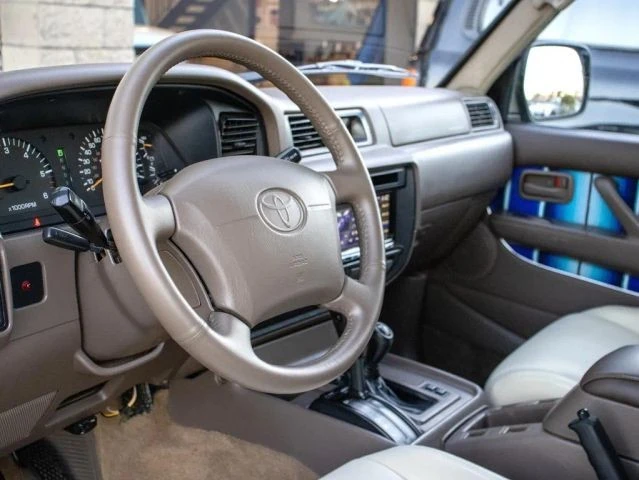 1996 Toyota J80 Land Cruiser - Image 17 of 25