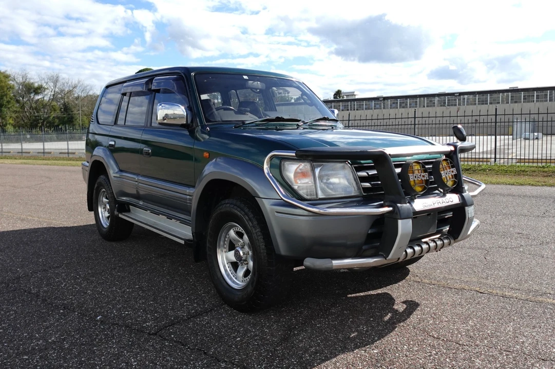 1996 Toyota J80 Land Cruiser - Image 3 of 19