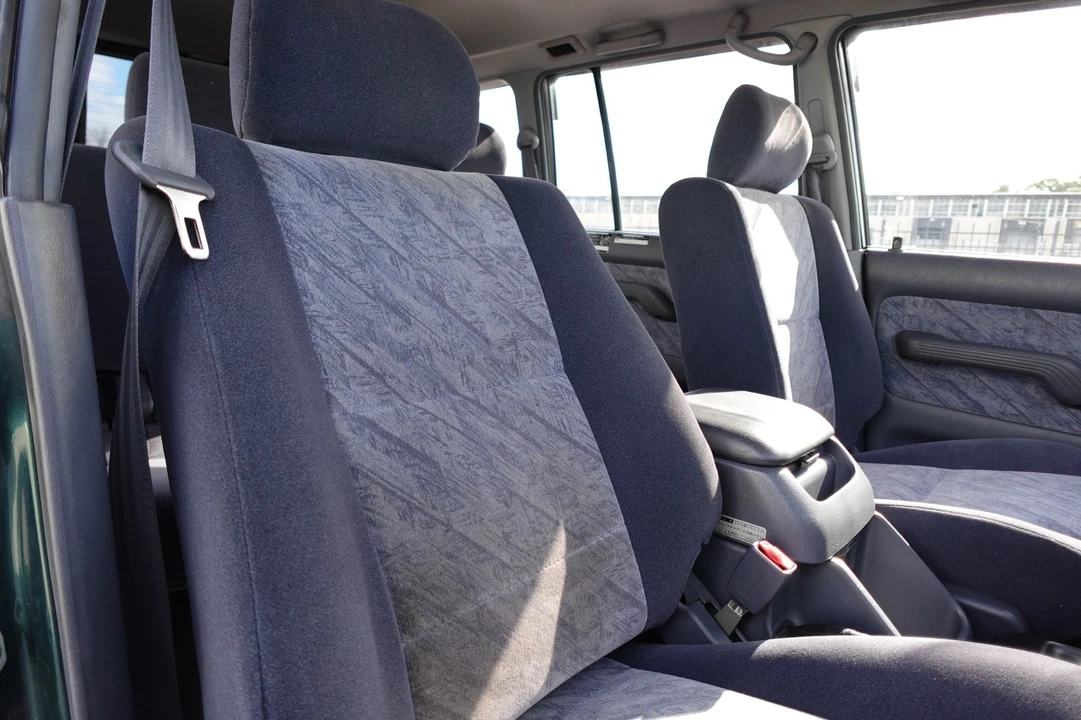 1996 Toyota J80 Land Cruiser - Image 16 of 19