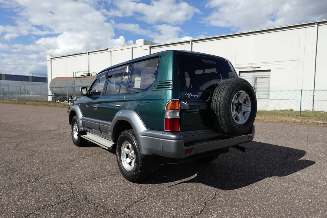 1996 Toyota J80 Land Cruiser - Image 10 of 19