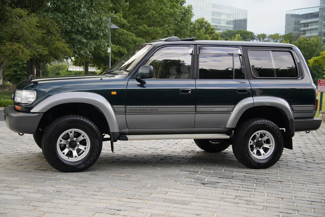 1996 Toyota J80 Land Cruiser - Image 3 of 5