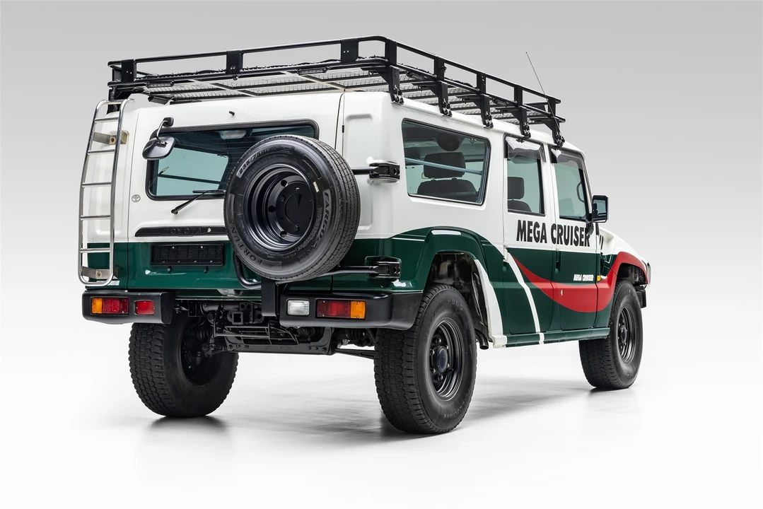 1996 Toyota Mega Cruiser - Image 14 of 31