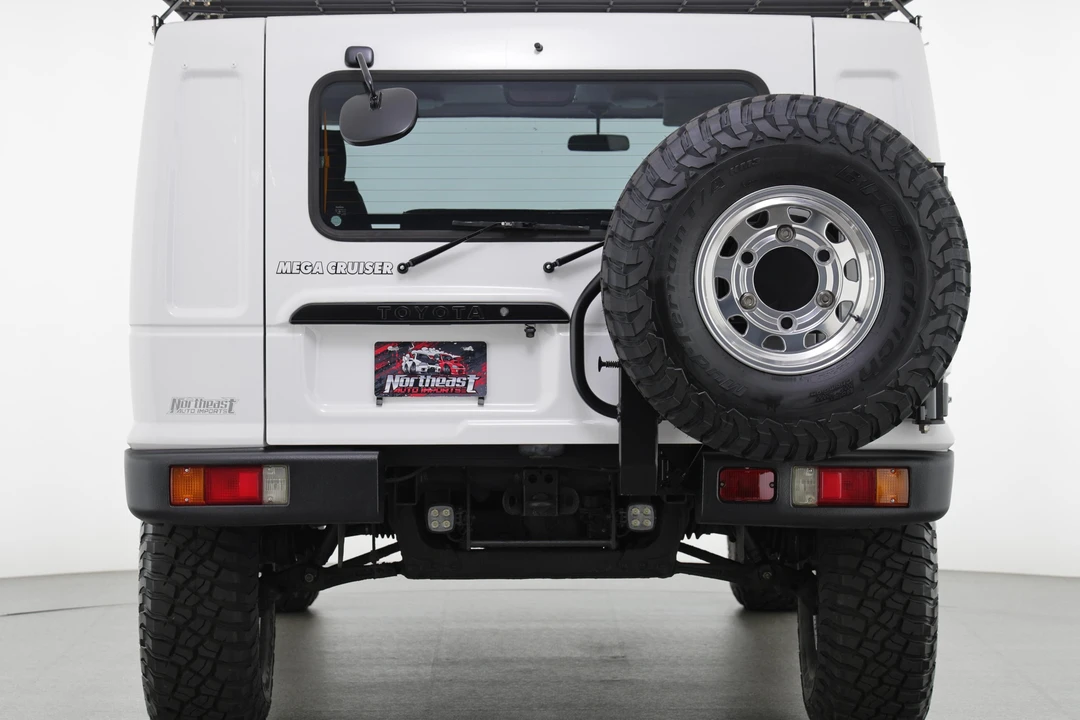 1996 Toyota Mega Cruiser - Image 5 of 31