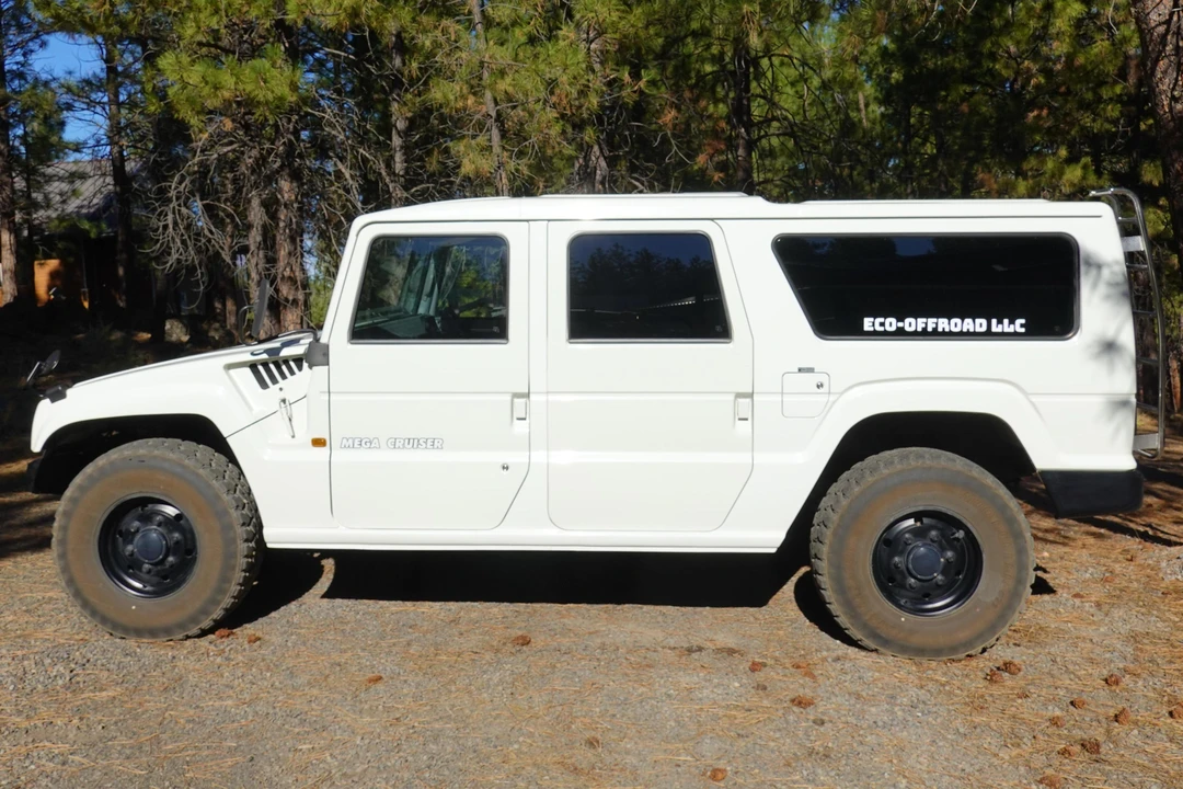 1996 Toyota Mega Cruiser - Image 3 of 23