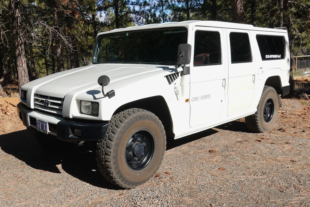 1996 Toyota Mega Cruiser - Image 10 of 23