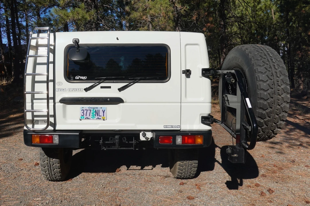 1996 Toyota Mega Cruiser - Image 17 of 23