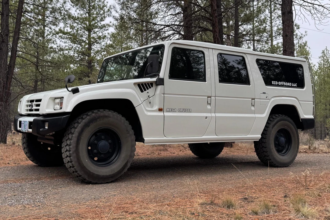 1996 Toyota Mega Cruiser - Image 12 of 31