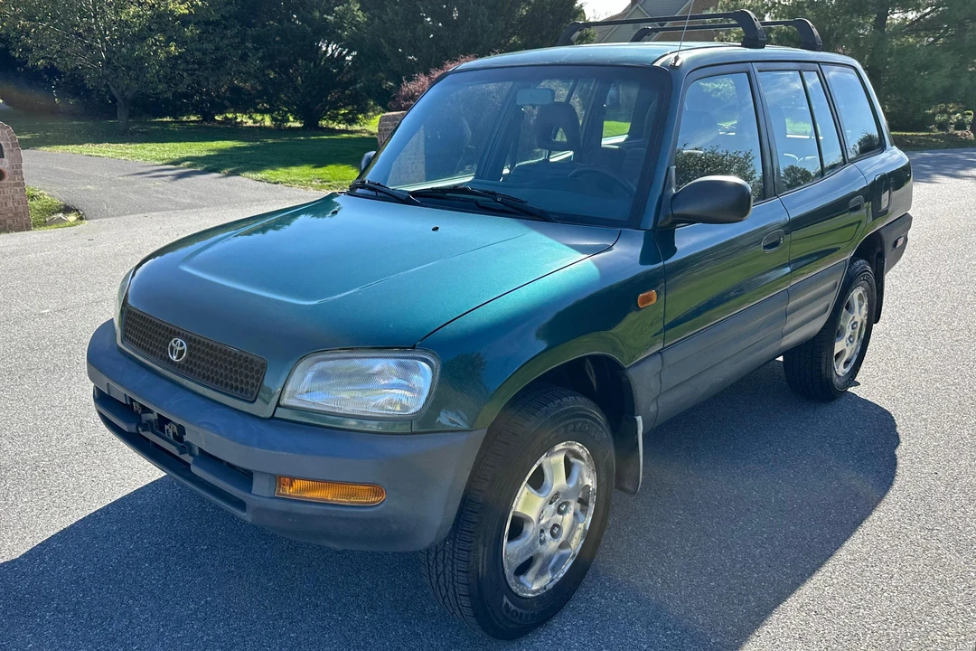 1996 Toyota RAV4 1st Gen - Image 2 of 31