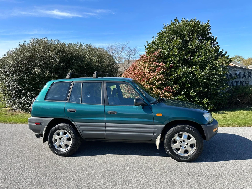 1996 Toyota RAV4 1st Gen - Image 22 of 31
