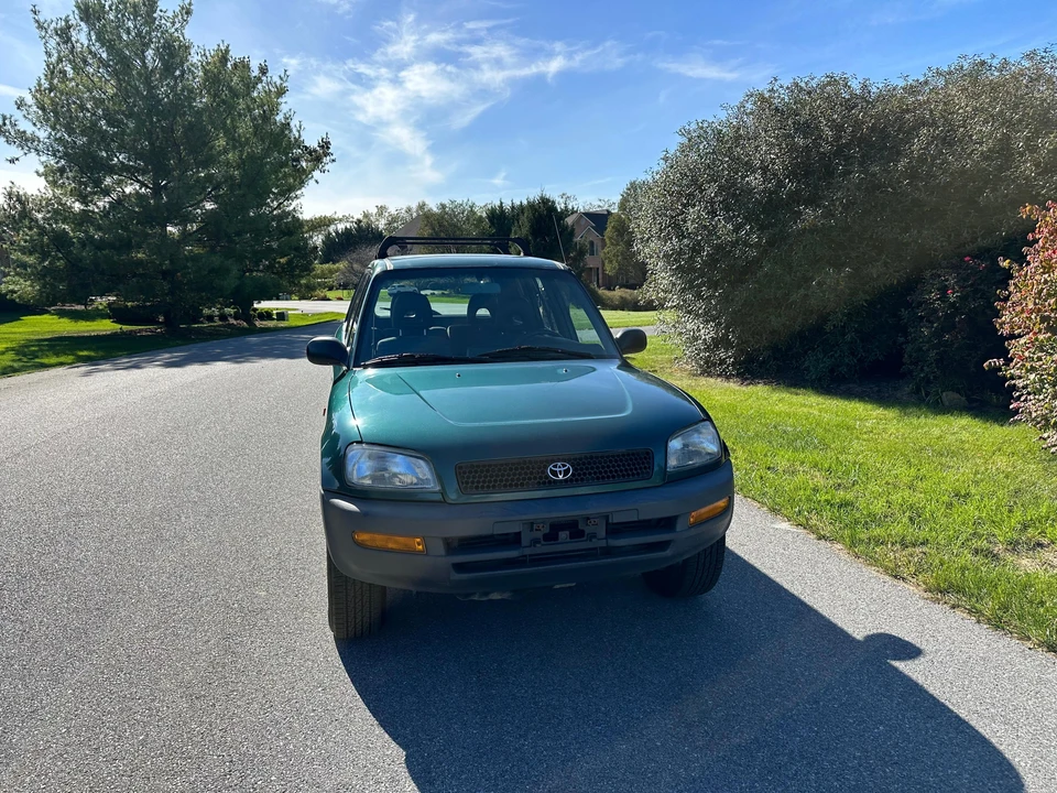 1996 Toyota RAV4 1st Gen - Image 27 of 31