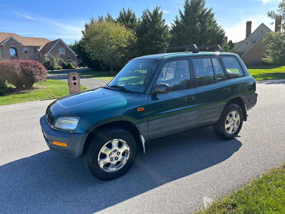 1996 Toyota RAV4 1st Gen - Image 9 of 31