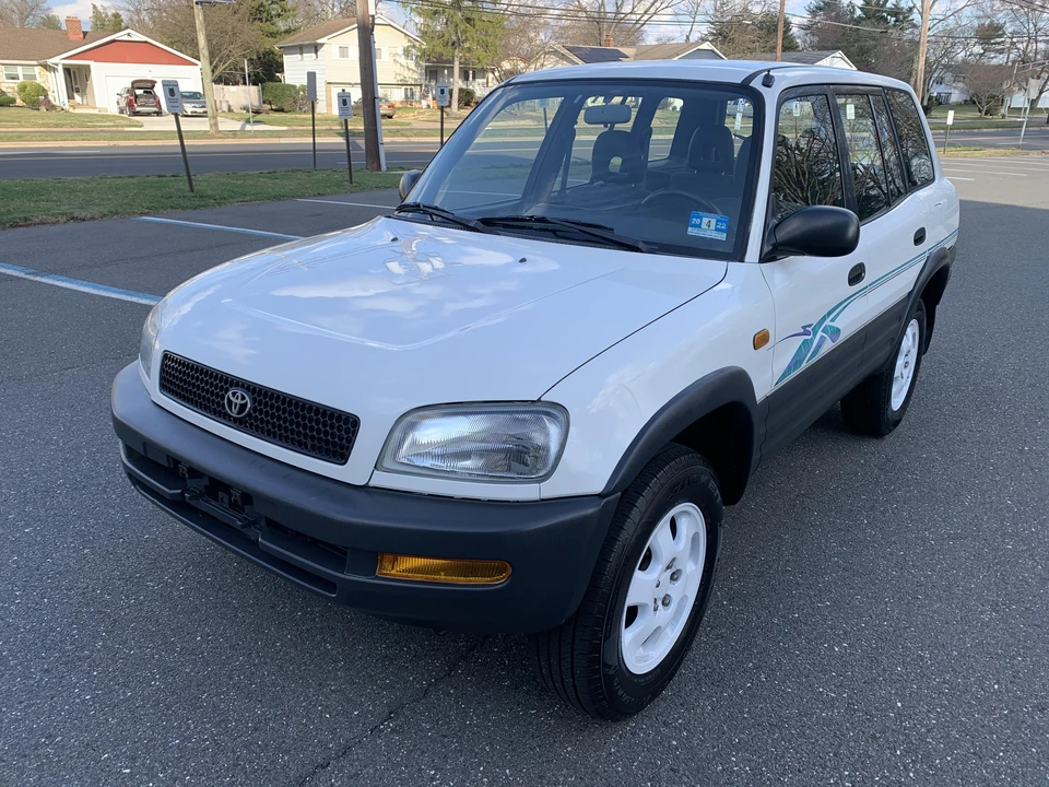 1996 Toyota RAV4 1st Gen - Image 6 of 31