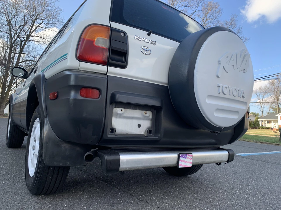 1996 Toyota RAV4 1st Gen - Image 26 of 31