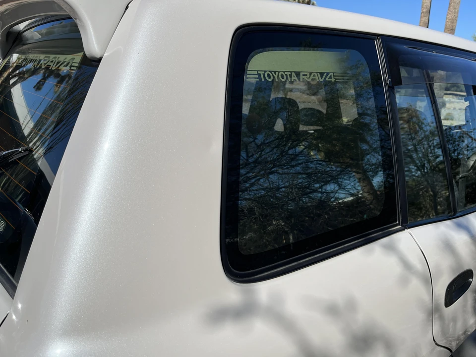 1996 Toyota RAV4 1st Gen - Image 30 of 31
