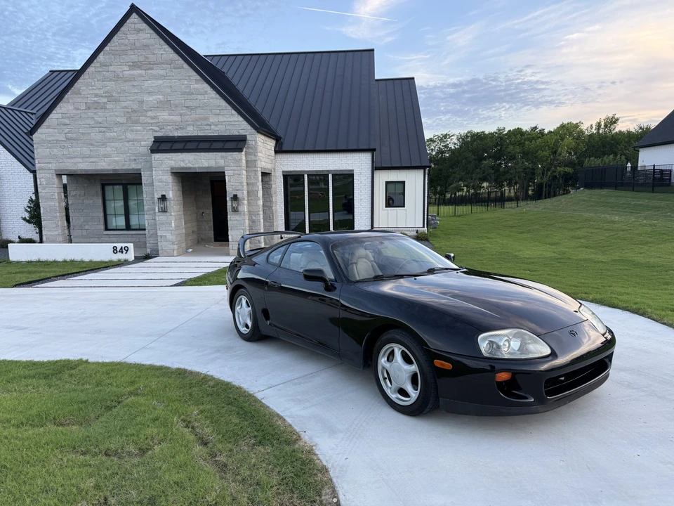 1996 Toyota - Image 11 of 31