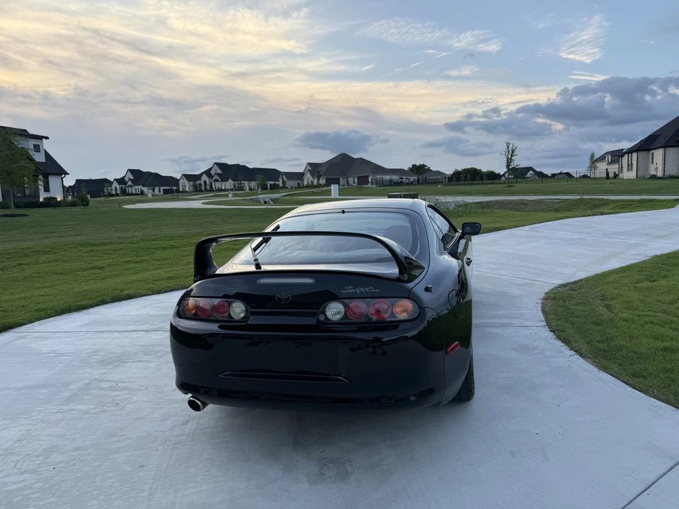 1996 Toyota - Image 18 of 31