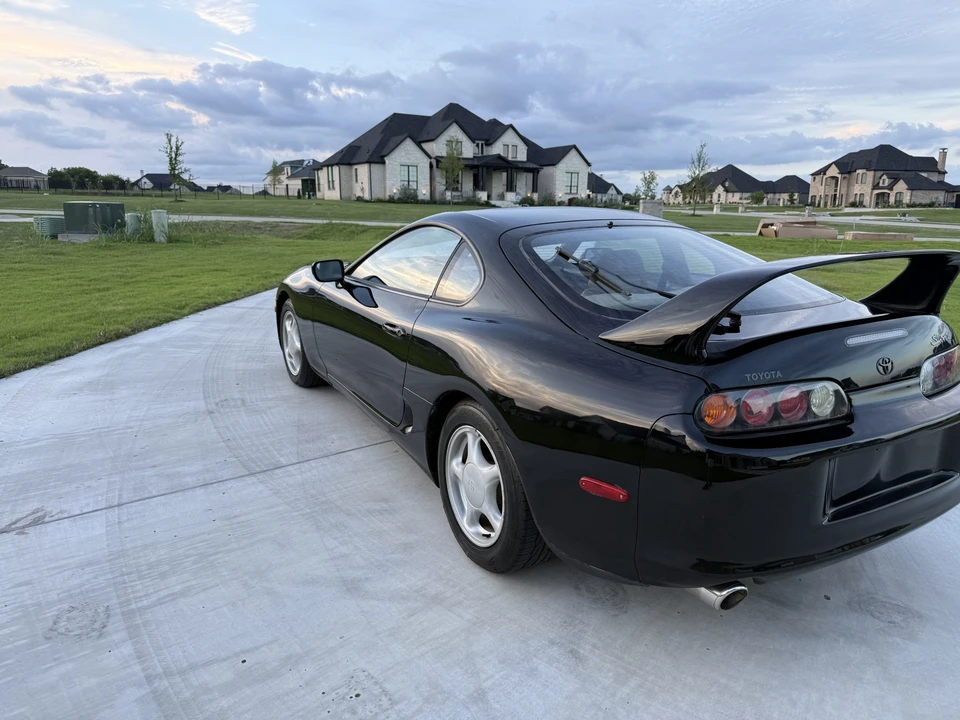 1996 Toyota - Image 22 of 31