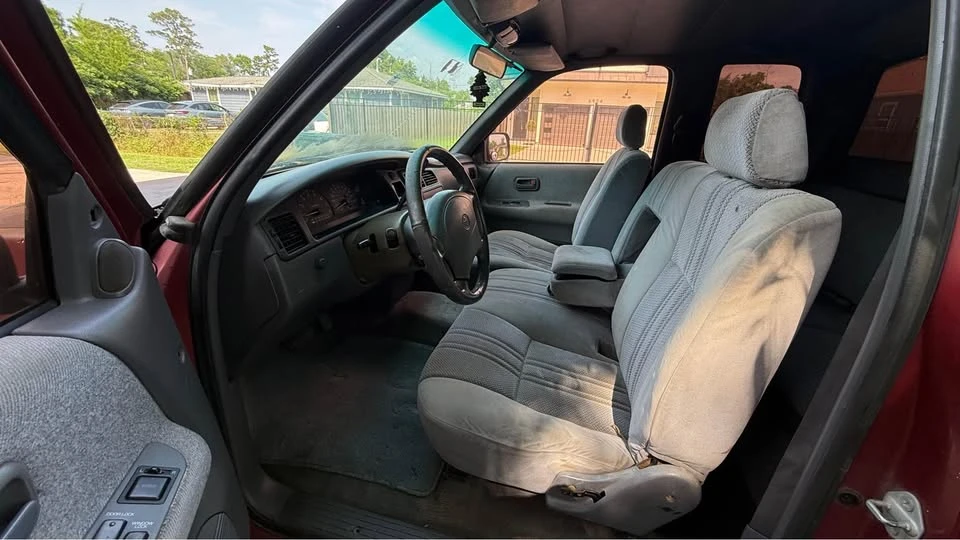 1996 Toyota T100 - Image 2 of 11