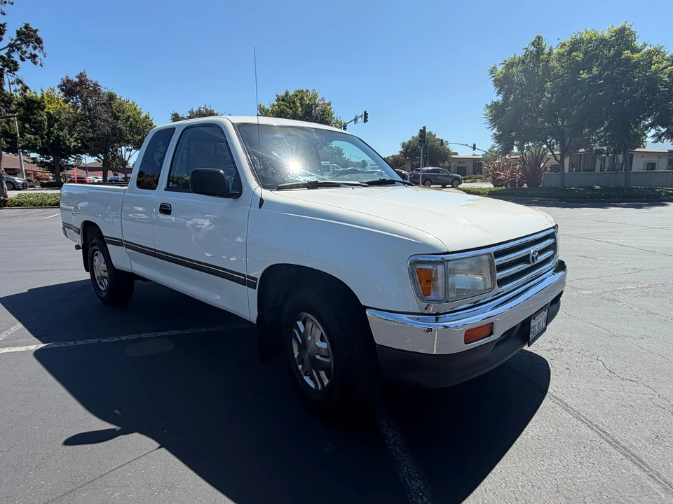 1996 Toyota T100 - Image 11 of 31