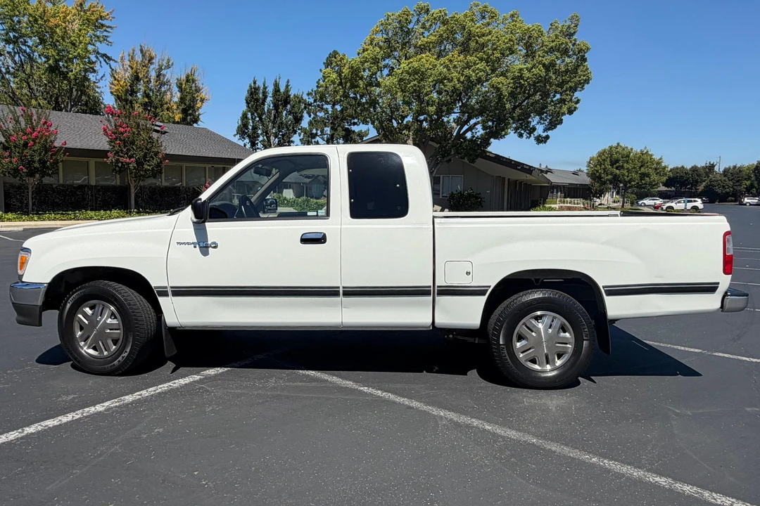 1996 Toyota T100 - Image 3 of 31