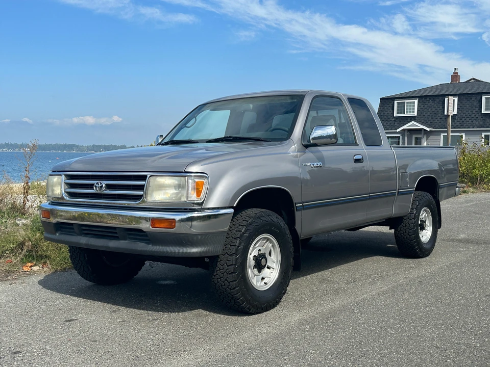 1996 Toyota T100 - Image 12 of 31