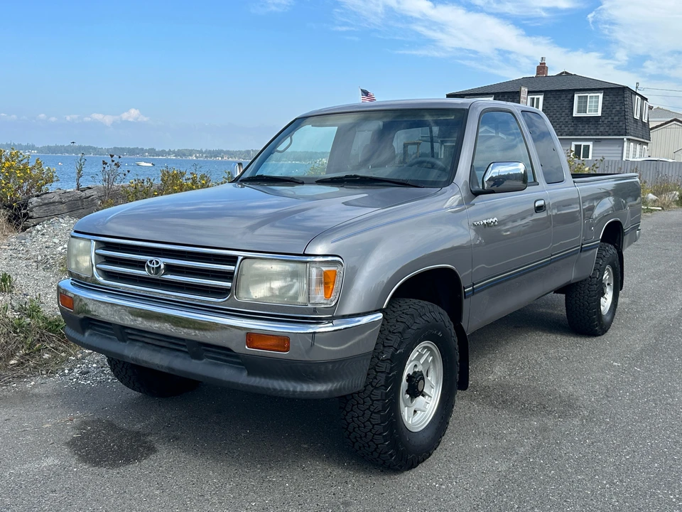 1996 Toyota T100 - Image 10 of 31