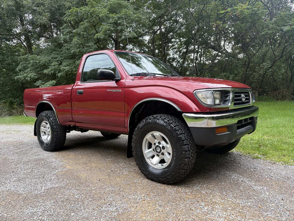 1996 Toyota Tacoma 1st Gen - Image 11 of 31