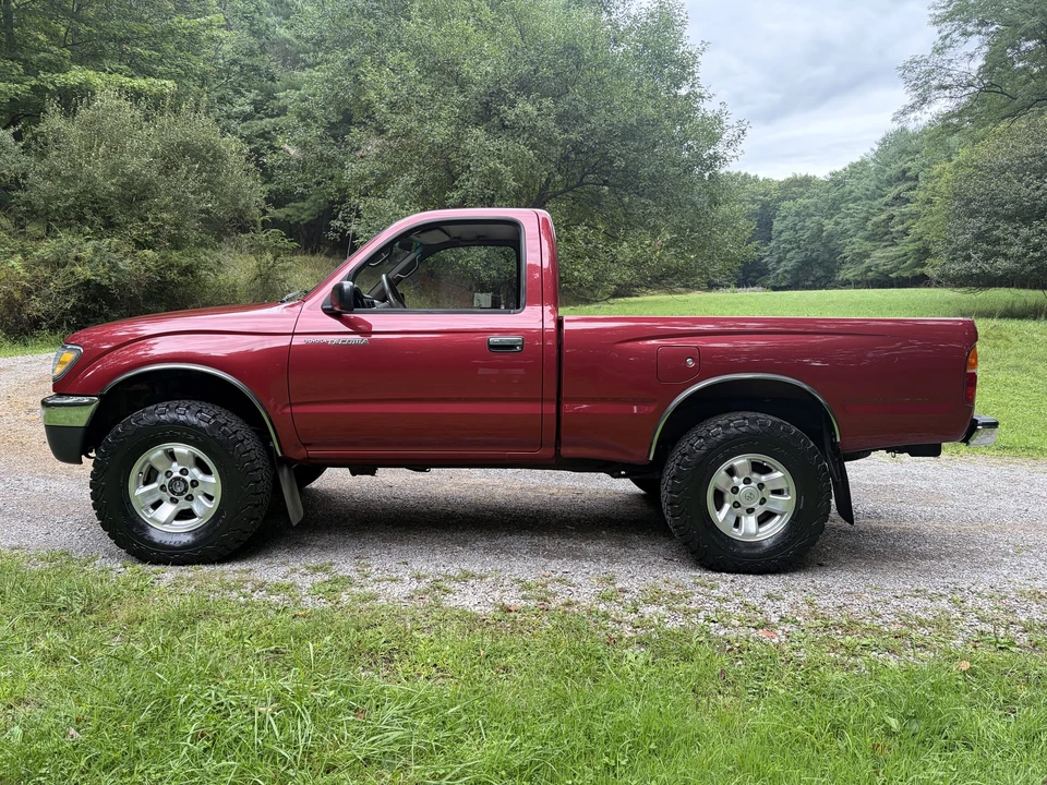 1996 Toyota Tacoma 1st Gen - Image 5 of 31